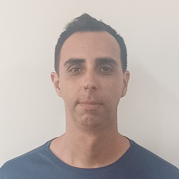 Roberto D' Almeida Castilho, responsável técnico